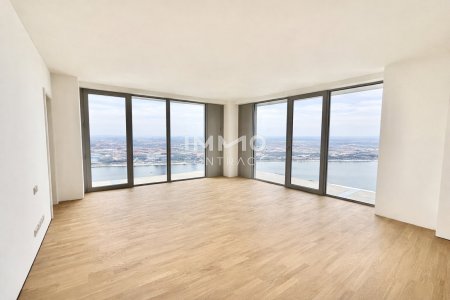 50. Etage: Stephansdom, Kahlenberg & Prater zu Ihren Füßen - DC2 Tower