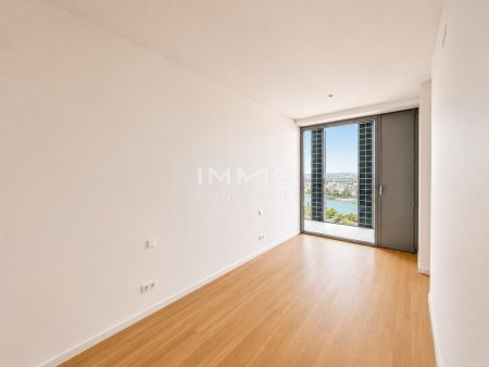 Prater, Stephansdom, Sonnenuntergang und Donaublick: Inkl.10m2 Loggia: DC2 Tower