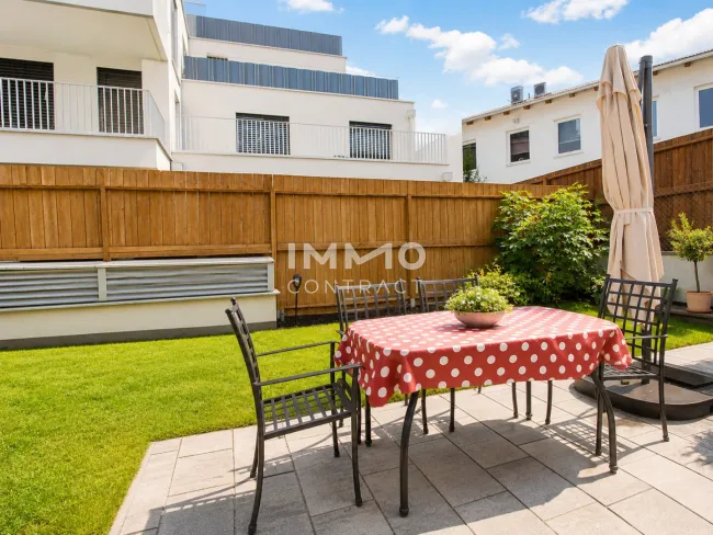Garten mit Terrasse