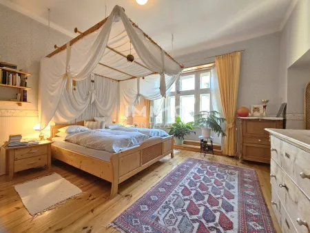 Haupthaus EG Schlafzimmer