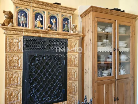 Haupthaus EG Wohnzimmer Kachelofen