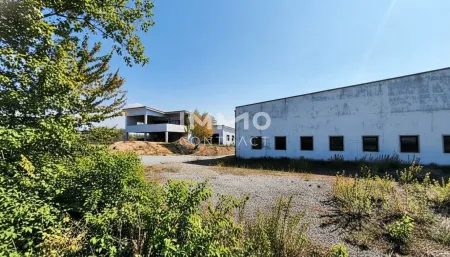Provisionsfrei!! Top Betriebsstandort: Wohn-/Bürogebäude, Halle und großes Grundstück mit Entwicklungspotential