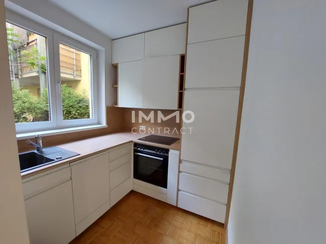 Ideale 2-Zimmer Wohnung im Zentrum vom Linz mit Loggia, sehr schöner Küche und optional mit einem Tiefgaragenplatz! - Bild