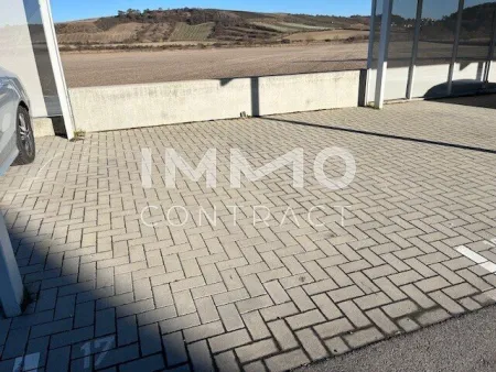 Parkplatz 17.
