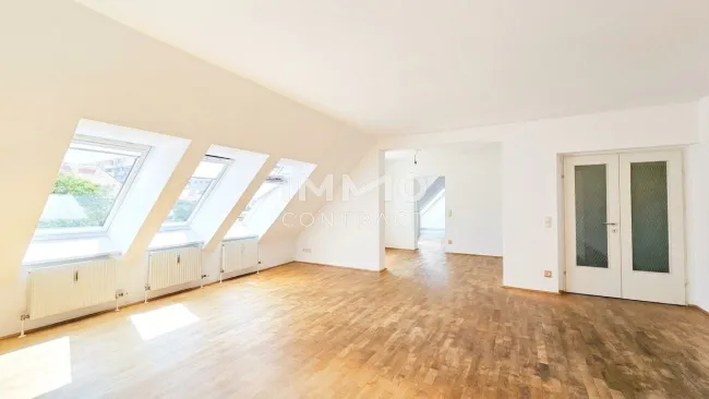 Exklusiv, hell, geräumig, ruhig - 143 m² Dachterrassenjuwel mit Tiefgarage - Titelbild