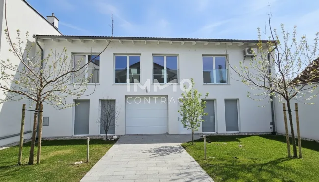 Vorderhaus vom Garten