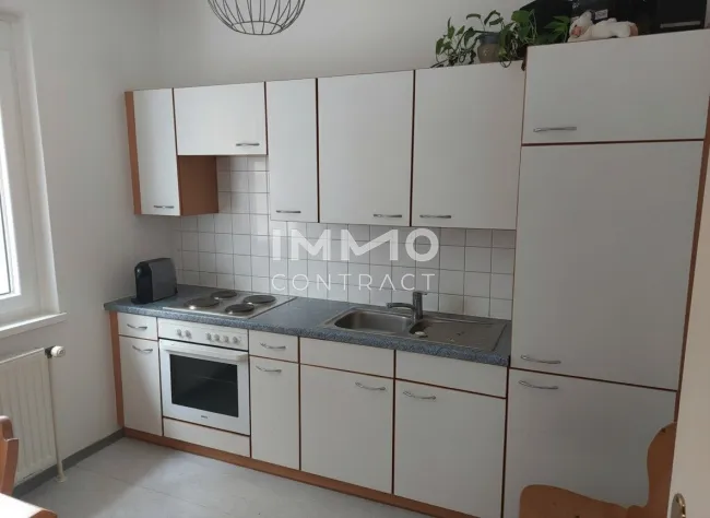 GARCONNIERE NAHE LKH MIT TERRASSE UND PARKPLATZ - Bild