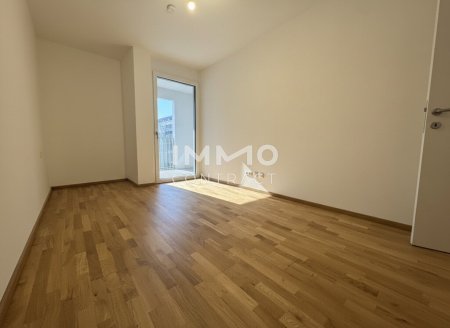 Nachhaltige Investmentchance: 3-Zimmer-Erstbezug mit Loggia und Weitblick im 5. Obergeschoß