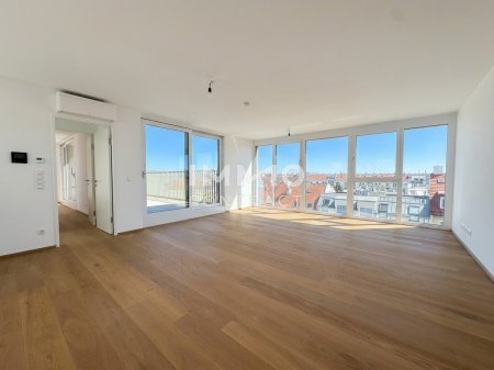 Luxus auf zwei Ebenen: Großzügige 3-Zimmer-Maisonette mit hofseitiger Terrasse & U-Bahn-Nähe