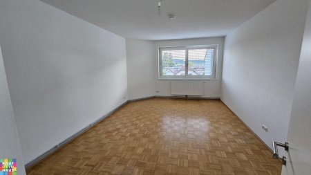 Großzügige 3 Zimmerwohnung - unbefristeter Mietvertrag