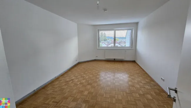 Großzügige 3 Zimmerwohnung - unbefristeter Mietvertrag - Bild