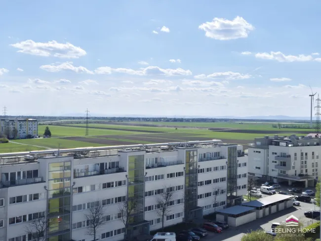 Helle 3-Zimmer-Loggia-Wohnung im 7. Liftstock mit schönem Fernblick bis zum Schneeberg! - Bild