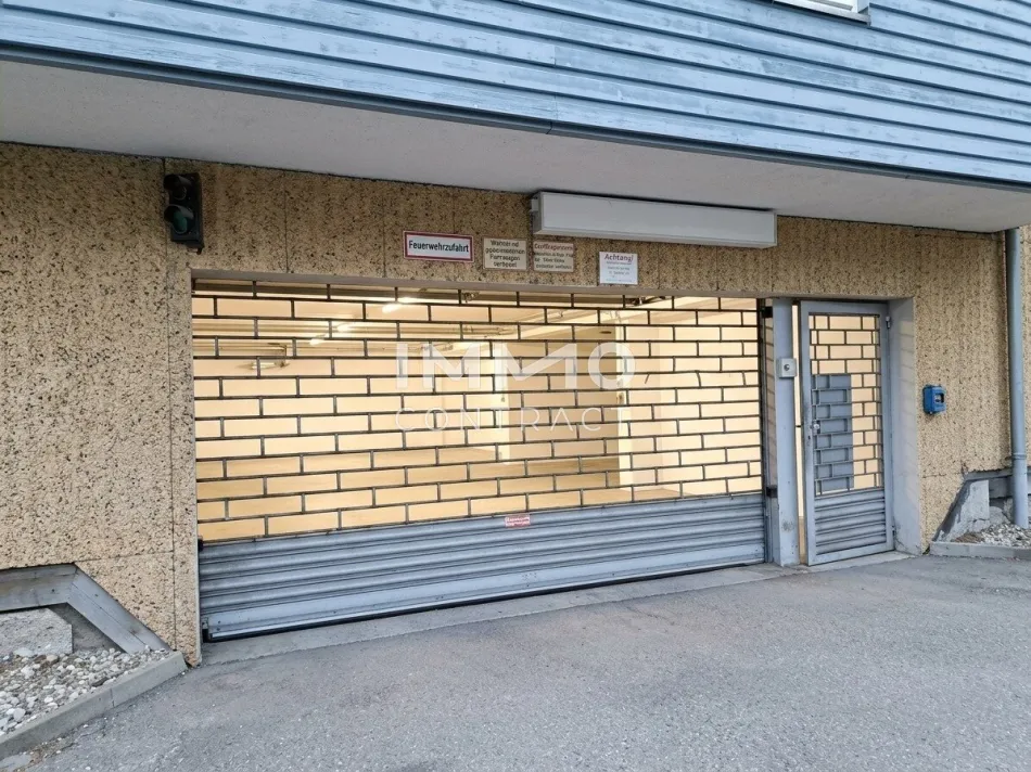 Tiefgaragenplätze zu vermieten | Mariatroster Straße 101 | ab € 85,00 pro Monat - Titelbild