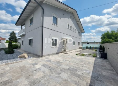 Flexibel nutzbares Wohhhaus mit getrennten Eingängen - ideal für große Familien oder Wohnung & Arbeiten