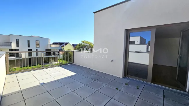 Ostterrasse mit Ausblick