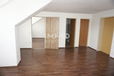 55,78m² DG- Wohnung teilsaniert ( Warmmiete) - in Steyr / Fabrikinsel