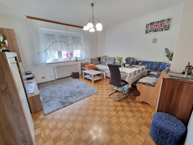 Schlafzimmer 1