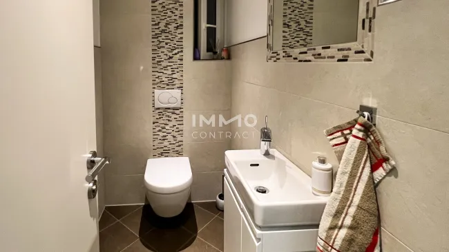 UG: WC