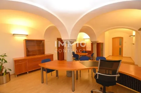 Großzügiges Büro in Obernberg am Inn