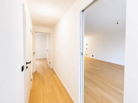 4. Stock - Hauptbahnhof! Vierzimmerwohnung in urbaner Lage (provisionsfrei)