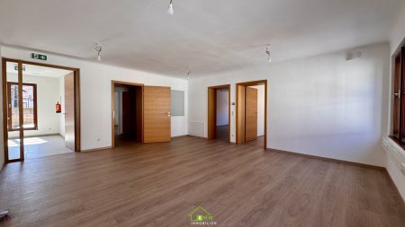 Erstbezug - Top renoviertes ca.127m² Büro