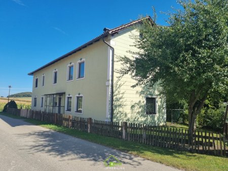 NEUER PREIS: großzügiges Wohnhaus mit zwei Wohneinheiten in Stadtnähe