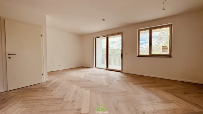 Aussichtslage Top 7: Fernblick - 4 Zimmer Eigentumswohnung mit Terrasse - Bild