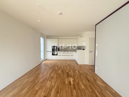 EDI N° 7 - 3-Zimmer-Erdgeschosswohnung | Loggia | 184 m² Eigengarten | Großzügige Räume | Naturblick