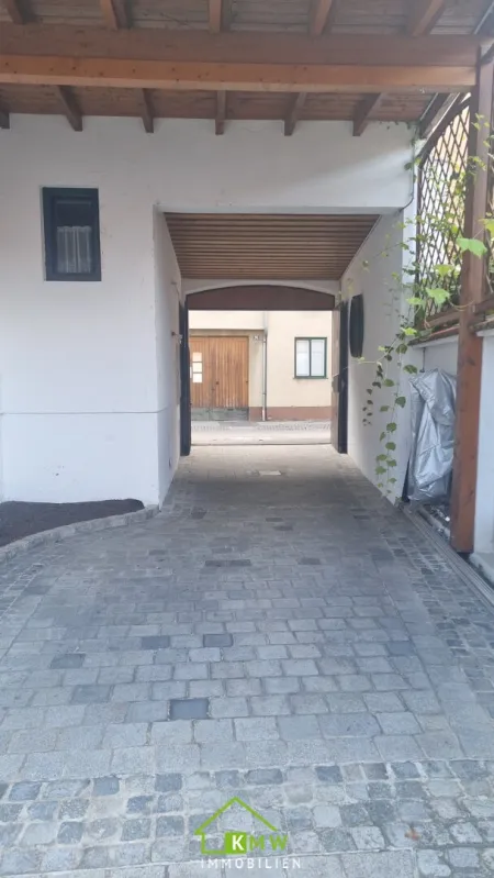 Rendite oder Eigennutzen: Saniertes Wohnhaus mit 4 Einheiten in ruhiger Lage - Bild