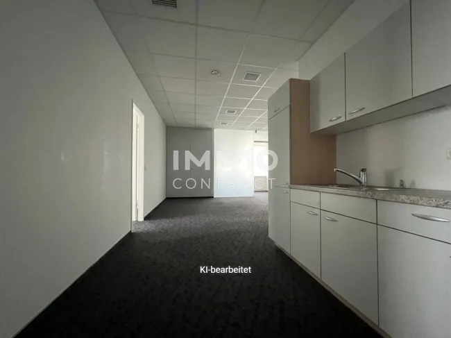 "Penthouse-Büro" in der BahnhofCITY Wels" - Bild
