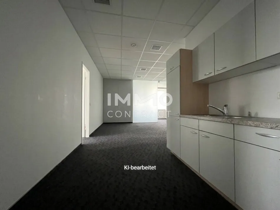 "Penthouse-Büro" in der BahnhofCITY Wels" - Bild