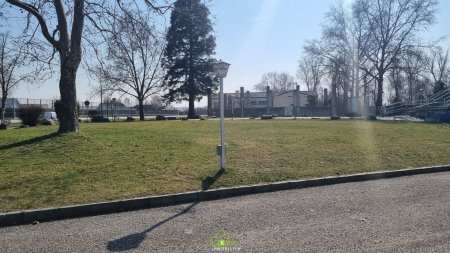 Vielseitige Gewerbeliegenschaft mit Ertragspotenzial