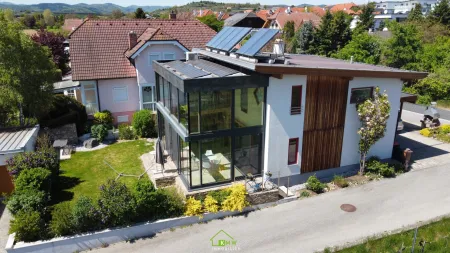 NEUER PREIS: Exklusives Einfamilienhaus mit Wintergarten und Blick auf das Benediktinerstift Göttweig