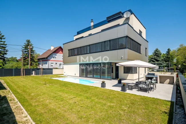 Exklusive Villa in Ruhelage nähe Lobau - Titelbild