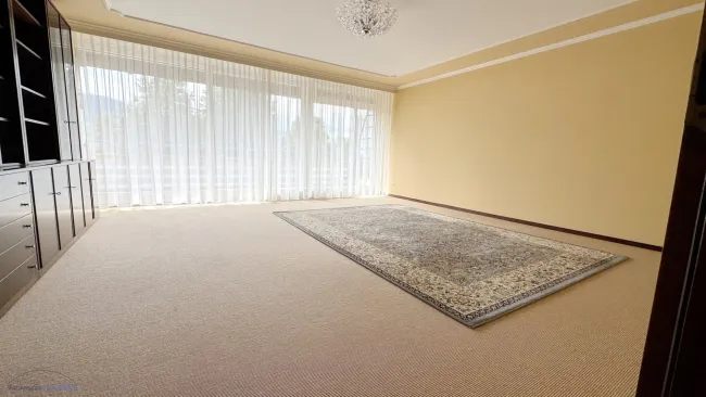 PROVISIONSFREI - MIETE RUHELAGE SALZBURG PARSCH - BORROMÄUMSTRASSE: Geräumige 79 m² 3-Zimmer-Wohnung mit Süd- und Nord-Balkon inkl TG-Stellplatz - Titelbild