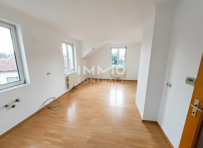 Helle 83m² Wohnung mit Balkon / Förderbar/ in St Leonhard am Forst - Bild