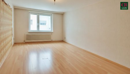 HELLE, GEMÜTLICHE 3 ZIMMER WOHNUNG IN RUHELAGE