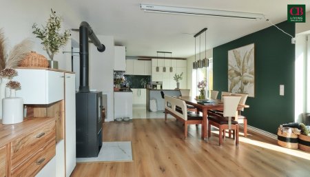 FAMILIENFREUNDLICHES HAUS MIT SCHÖNEM GARTEN