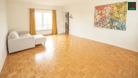 GEMÜTLICHE 2,5 ZIMMER WOHNUNG IN GUTER LAGE