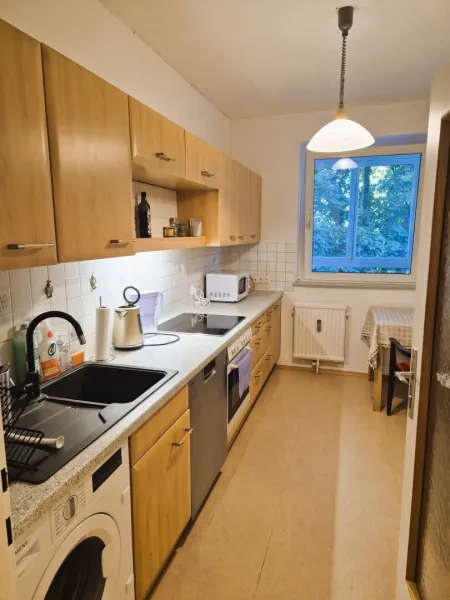 Großzügige 2-Zimmer-Wohnung mit verglaster Loggia in Geidorf!