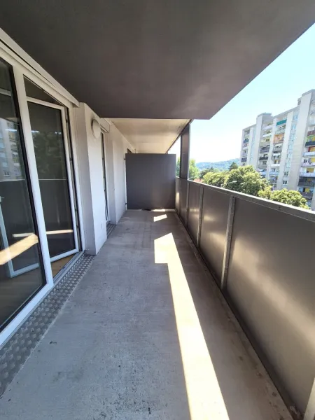 Moderne 2-Zimmer-Neubauwohnung mit ca. 14 m² Balkon und TG-Platz in Graz-Wetzelsdorf!