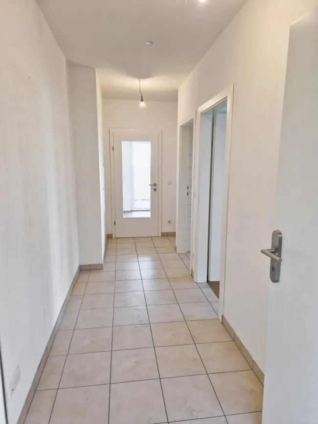 Schöne, helle Neubauwohnung inkl. Carport – sofort beziehbar in der St. Peter Hauptstraße! - Bild