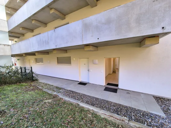 Schöne, helle Neubauwohnung inkl. Carport – sofort beziehbar in der St. Peter Hauptstraße! - Bild