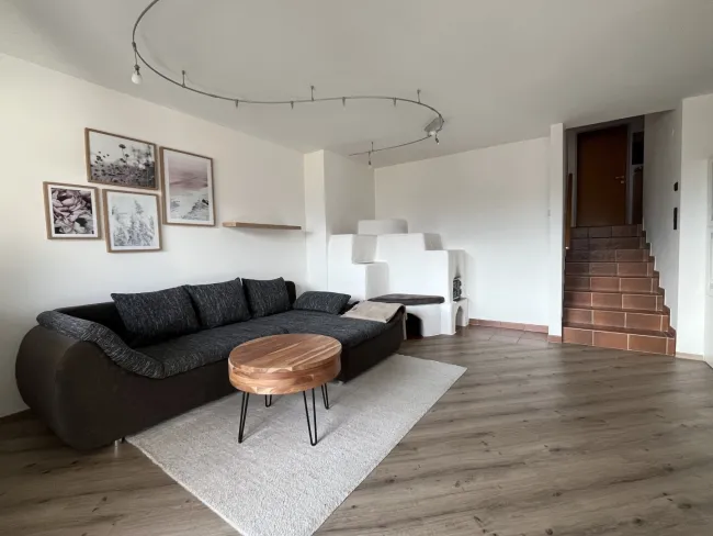 Großzügige Familienwohnung in attraktiver Wohnlage in Mils - Titelbild