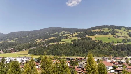 Traumhaftes Baugrundstück mit atemberaubenden Berg- & Fernblick