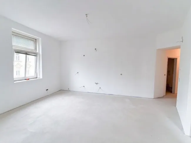 ERSTBEZUG nach Generalsanierung, Eigentumswohnung in einem Altbauwohnhaus, Nähe Matzner Park, 5 min zum Bahnhof Wien Penzing! - Bild