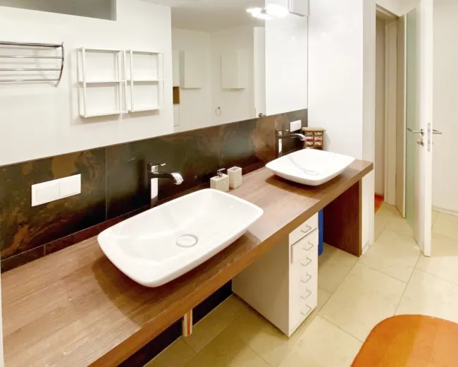 Badezimmer 2