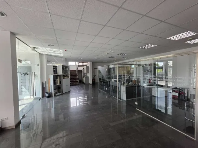Modernes Büro in TOP-Lage, direkt an der A2 in 8272 Sebersdorf/Bad Waltersdorf zu vermieten - Bild