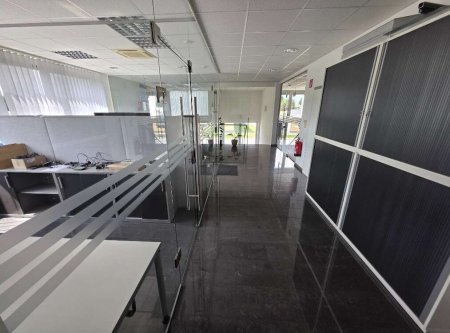 Modernes Büro in TOP-Lage, direkt an der A2 in 8272 Sebersdorf/Bad Waltersdorf zu vermieten