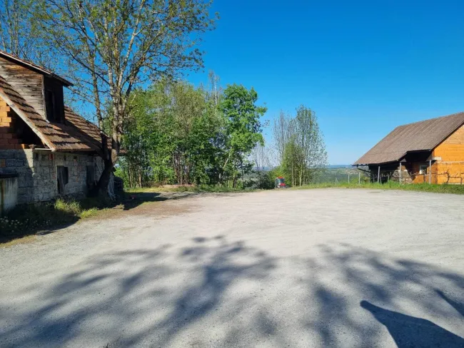 Ihr Traum vom Eigenweingarten und Boutique-Hotel kann jetzt wahr werden ! - Bild